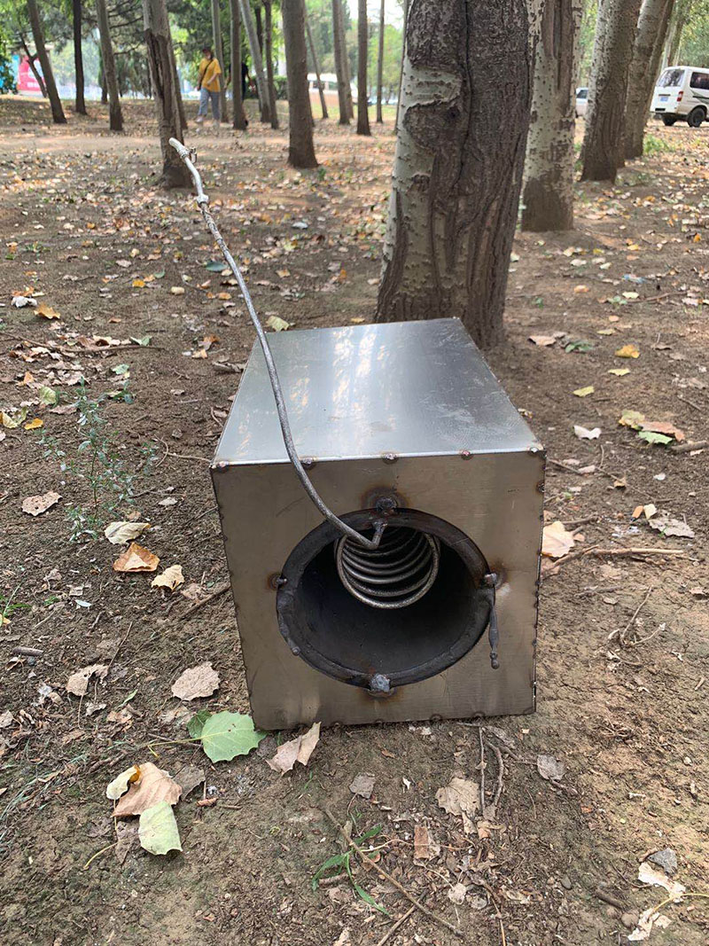 Hydrogen ion generator using water to fuel